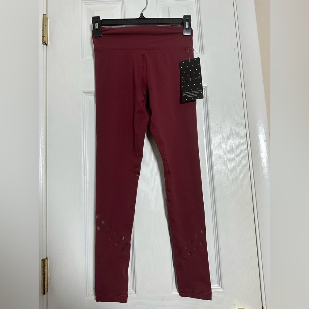 Women Vie Active Burgundy Pants Size XS NWT